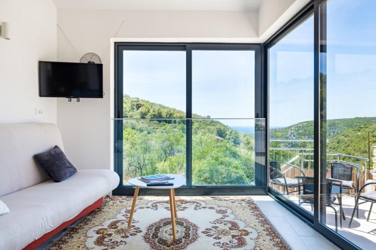 Rural House Pikola With Sea View On Vis Island Villa คอมีชา ภายนอก รูปภาพ